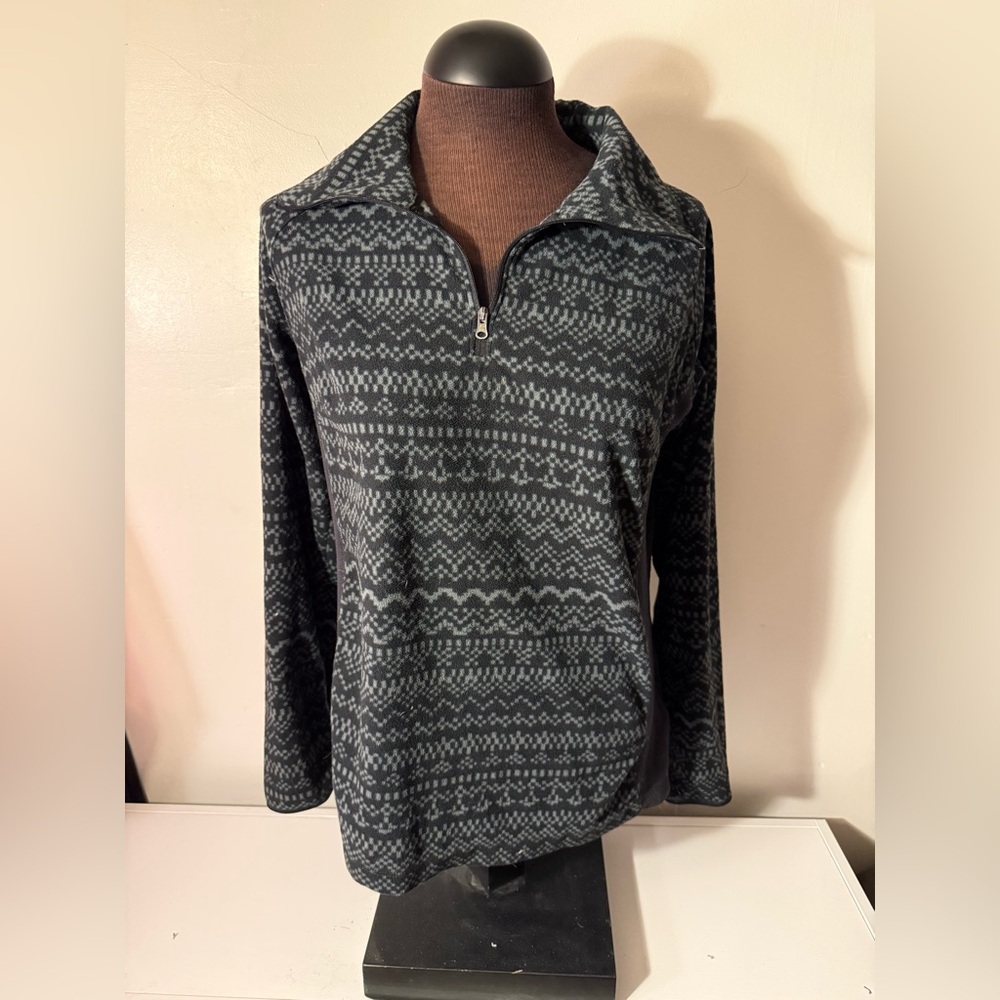 Gray Patterned Quarter-Zip Pullover